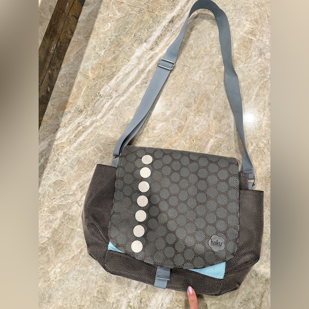 Haiku Gray Crossbody Messenger Tote Purse Bag in Grey & Baby Blue